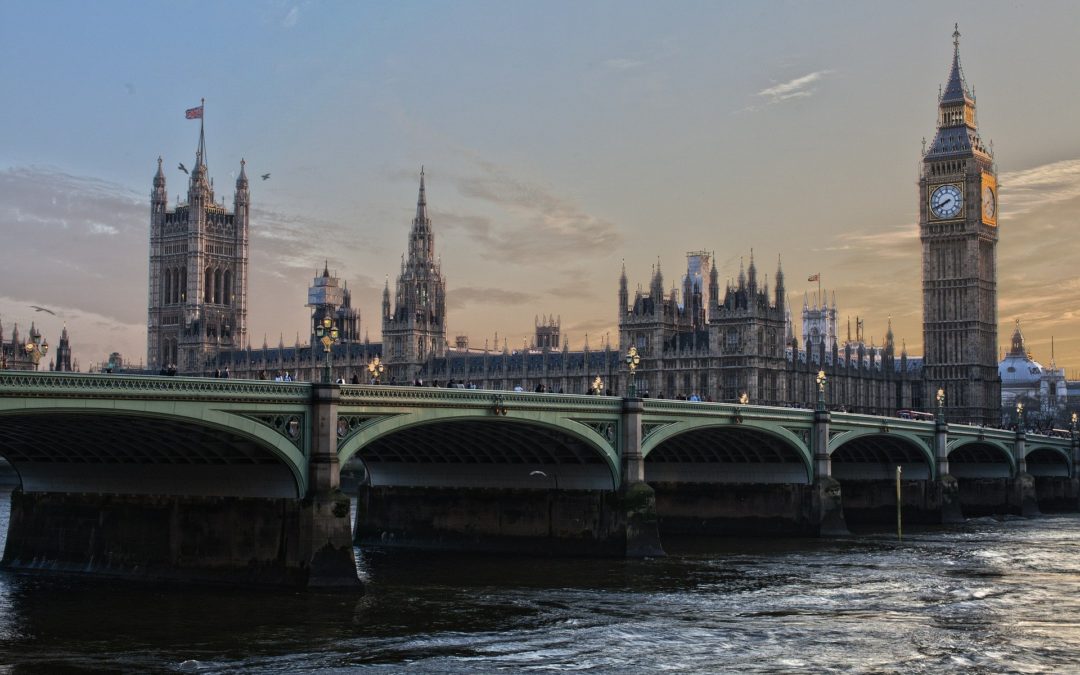 El río Támesis de Londres, habitado por tiburones venenosos